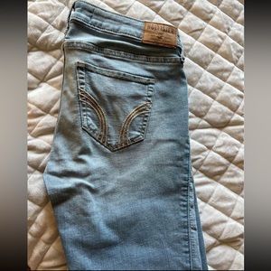 Hollister jeans. Only worn a couple of times.
